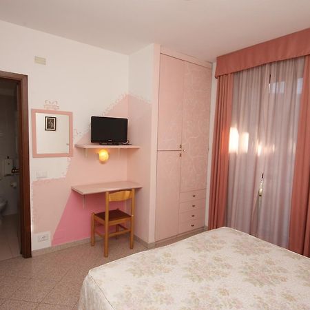 Hotel Piemontese Imperia Exterior photo