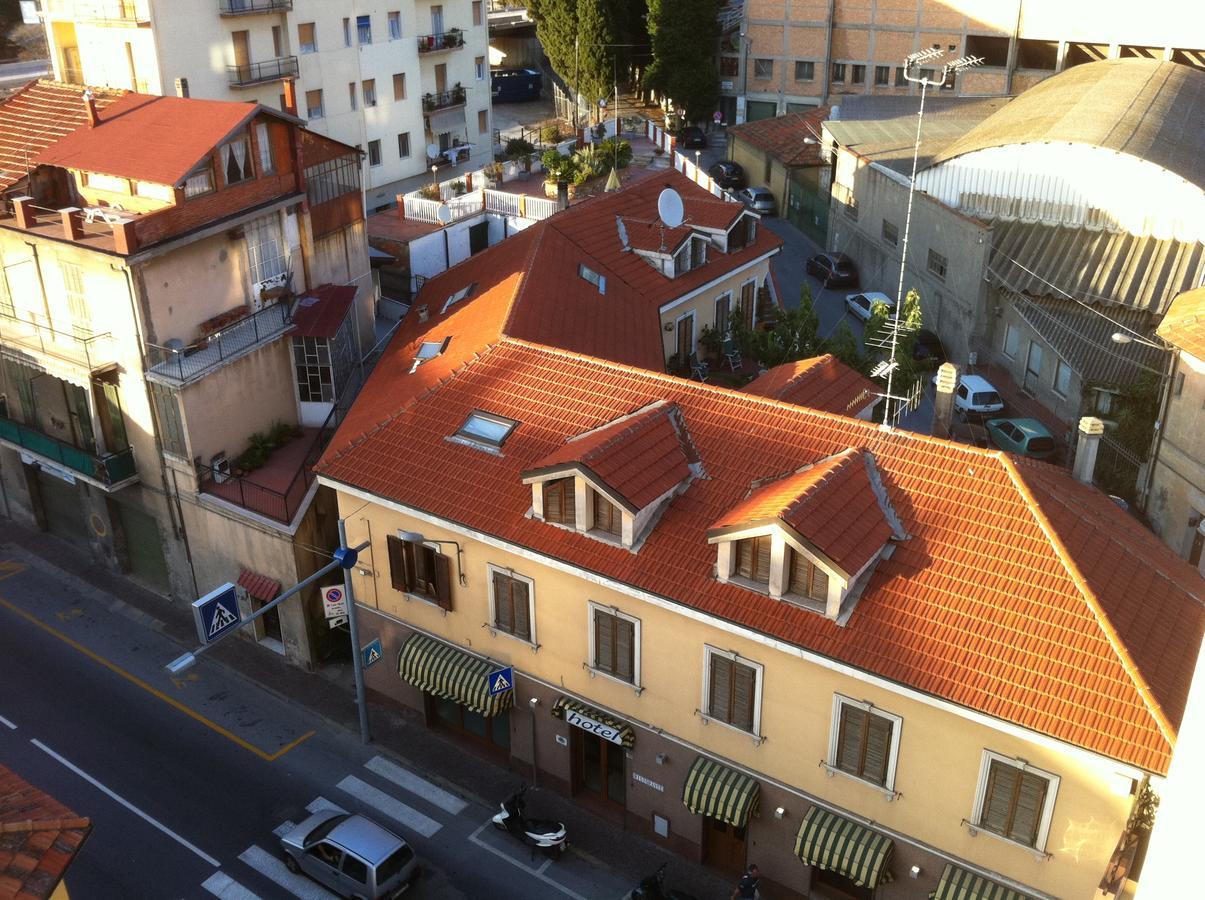 Hotel Piemontese Imperia Exterior photo