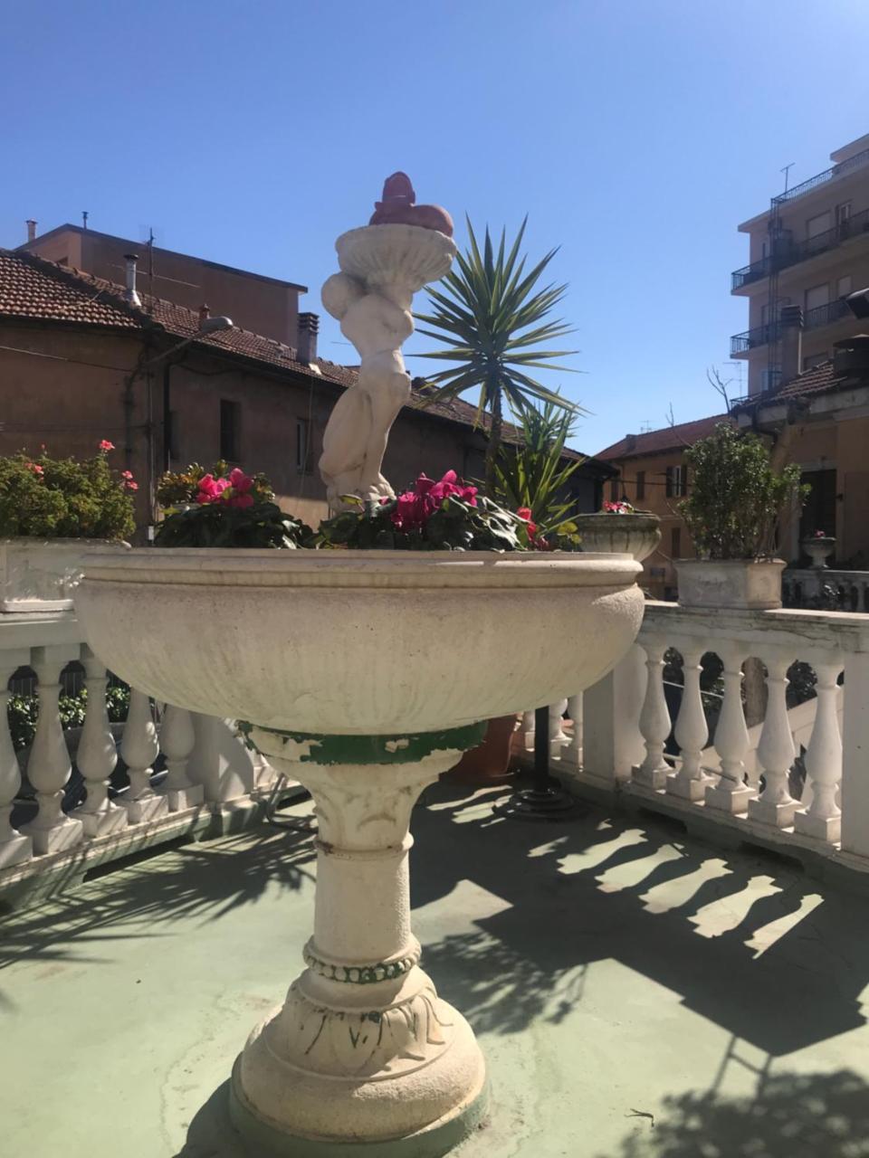 Hotel Piemontese Imperia Exterior photo